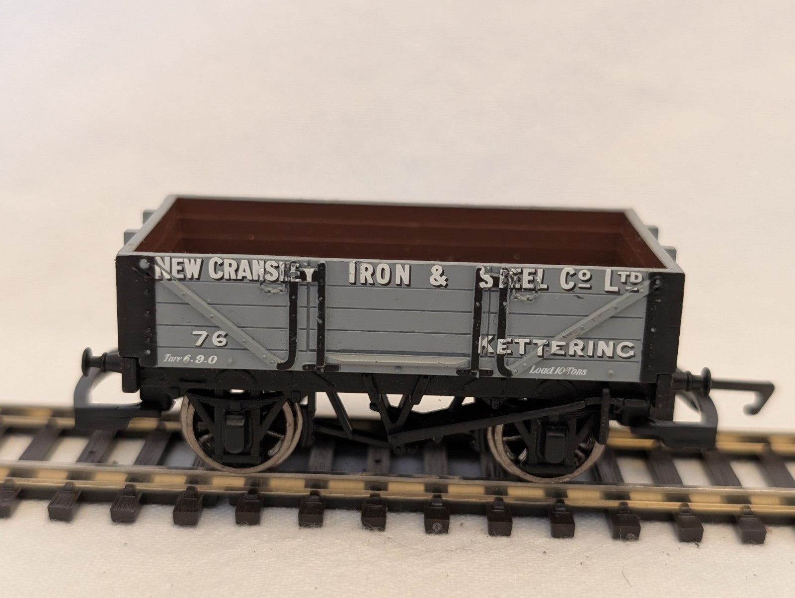 Hornby OO Gauge New Cransley Iron & Steel Co Ltd 7 Plank Wagon 76