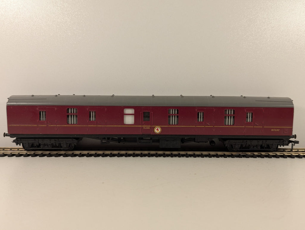 Tri-ang OO Gauge BR Maroon Mk1 Full Brake Coach