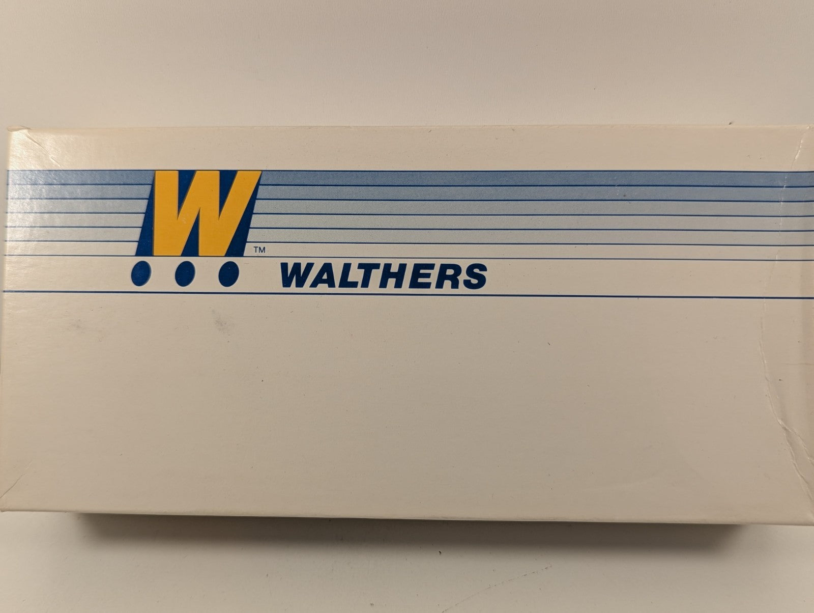 Walthers HO 42ft Flat Car With Stakes Kit
