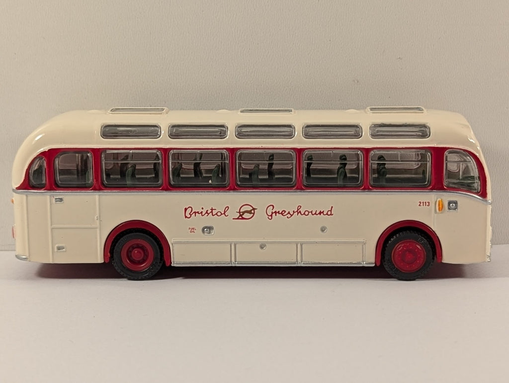 Exclusive First Editions (EFE) Bristol MW Coach – Bristol Greyhound Livery