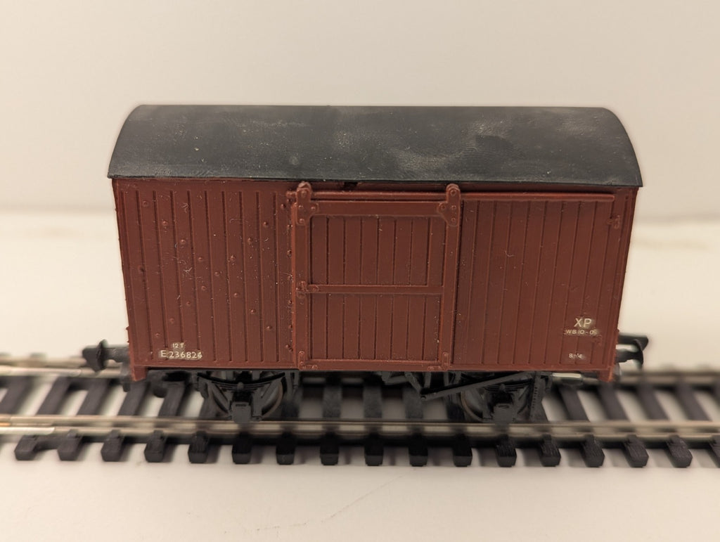 Kitbuilt 12T Vent Van – OO Gauge