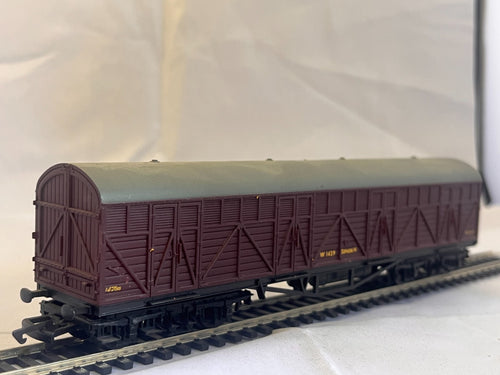Dapol OO Gauge BR Maroon Siphon H Bogie Van