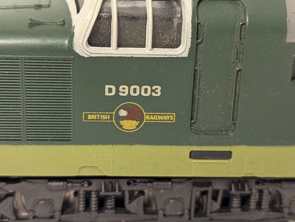 Lima OO Gauge Class 55 Deltic 'Meld' Diesel Locomotive D9003 BR Two-Tone Green