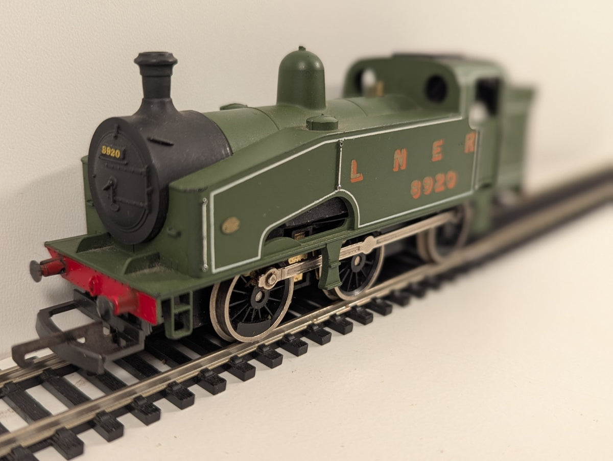 Lima LNER Class J50 0-6-0T No. 8920 – LNER Green – Body Loose
