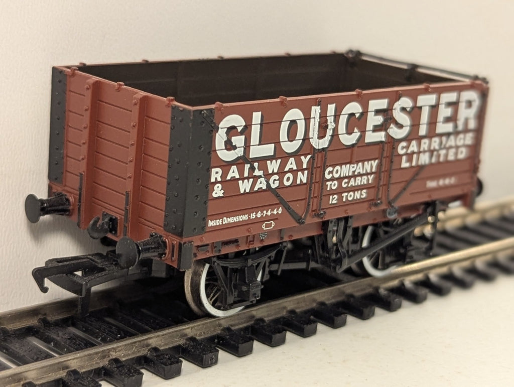 Bachmann 37-2012K 7 Plank Wagon Gloucester Railway Carriage & Wagon Company Ltd