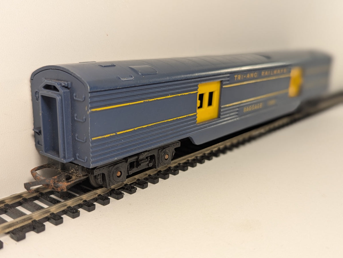 Tri-ang OO Gauge Transcontinental Baggage Car Passenger Coach Blue & Yellow R128