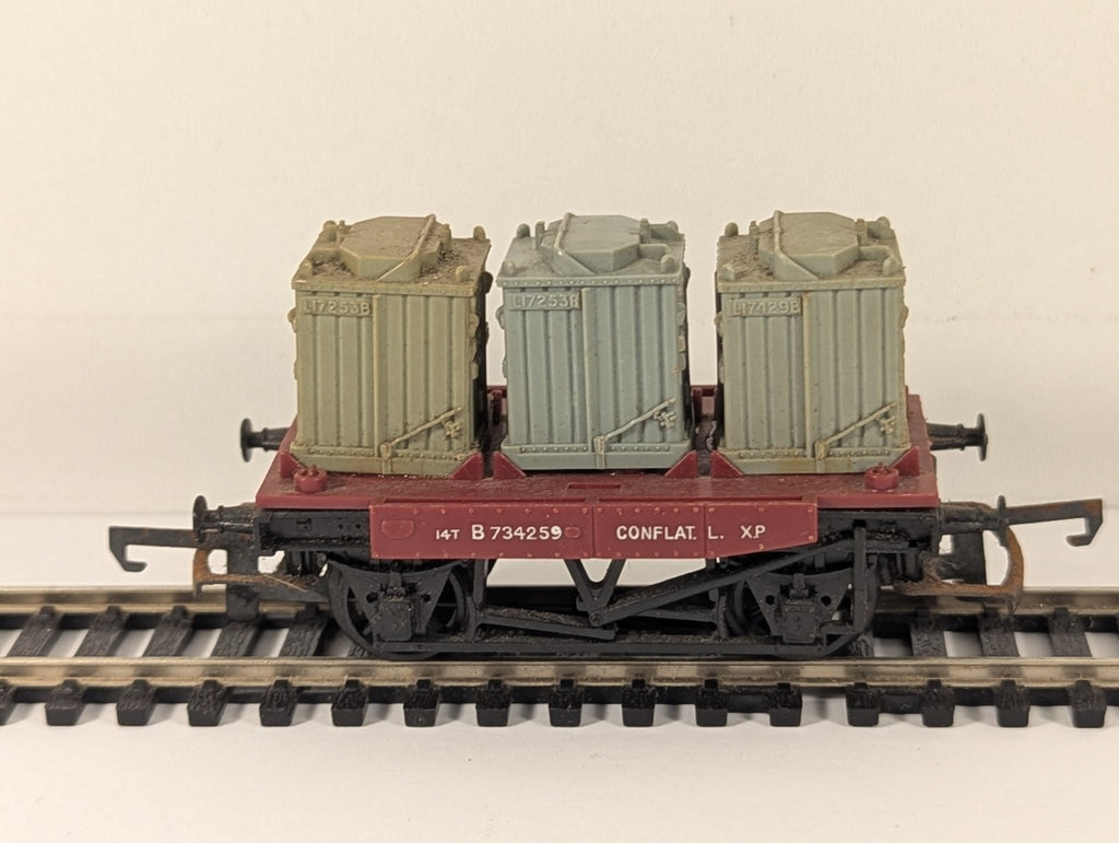 Hornby R240 OO Gauge BR Conflat L Wagon B734259 with 3 Containers