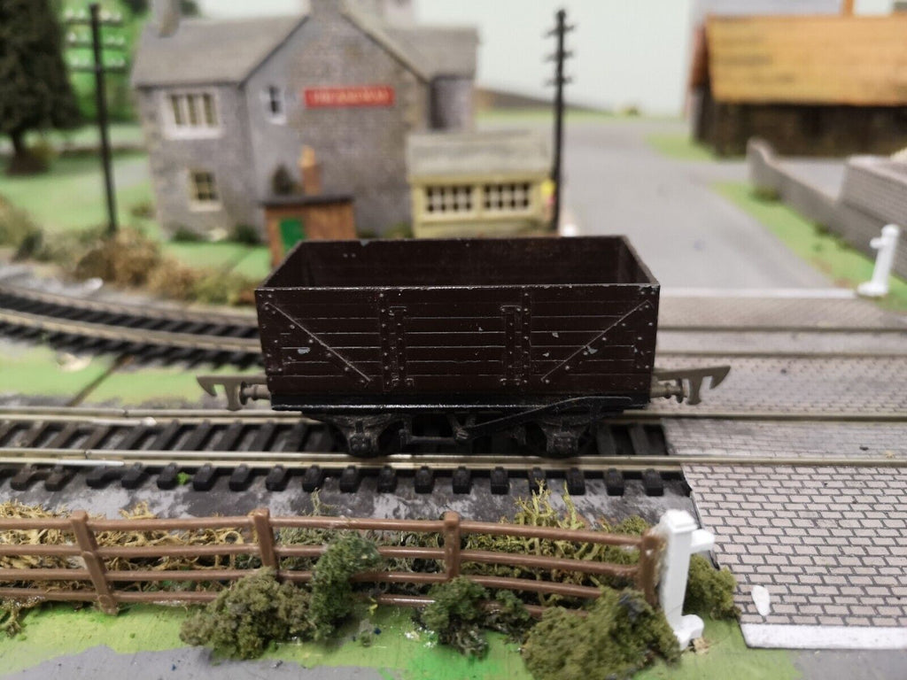 Graham Farish 7 Plank Wagon Oo Gauge