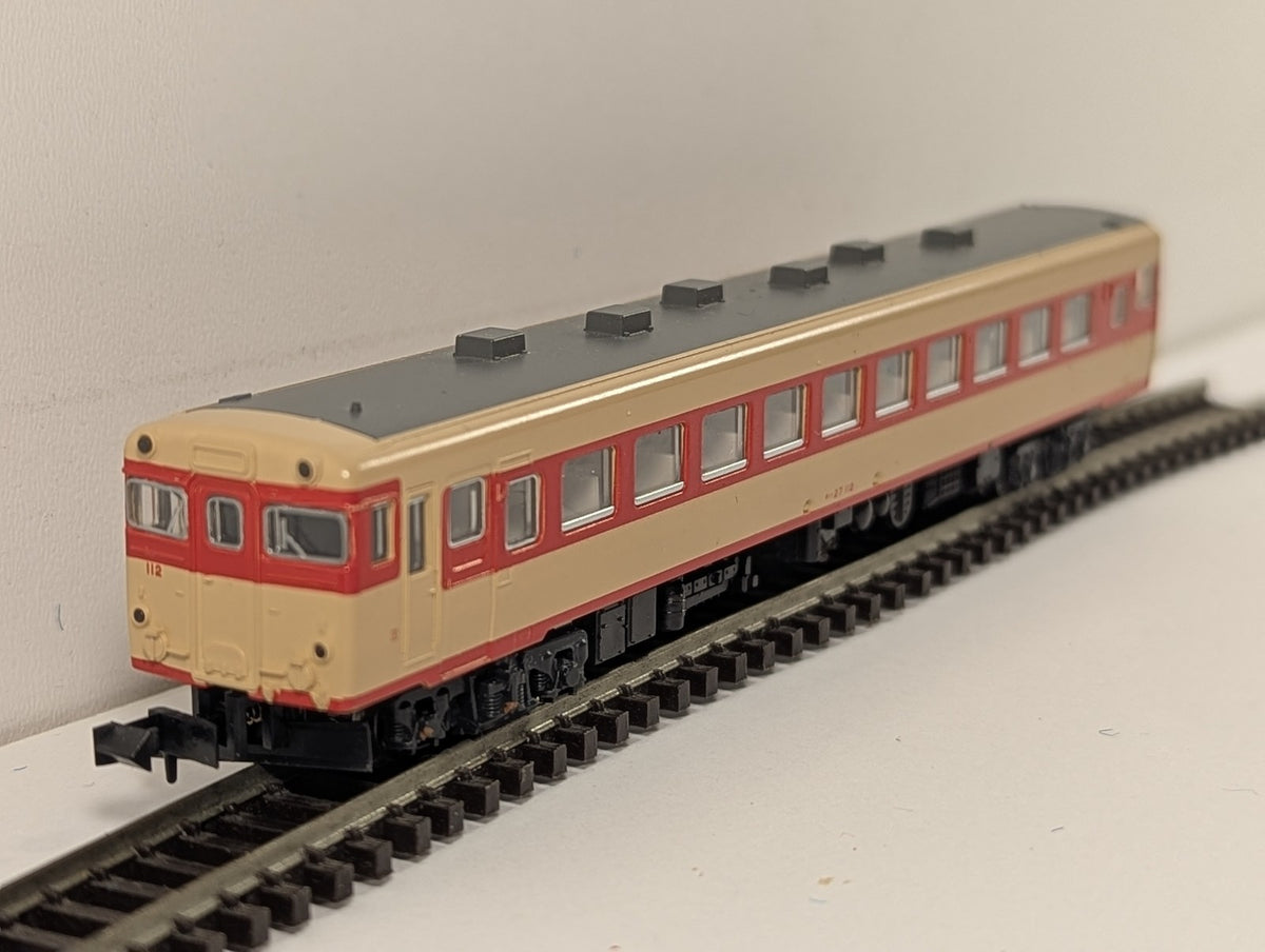Kato N Scale JNR KiHa 27 Class Diesel Railcar KiHa 27 112 JNR Cream and Red