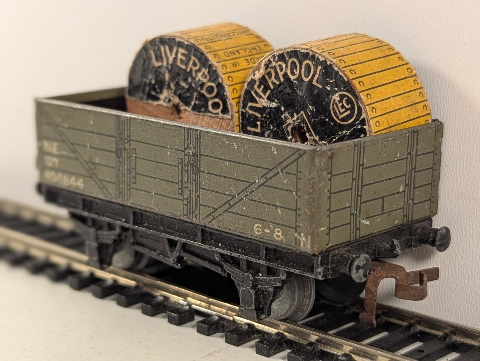 Hornby Dublo OO Gauge D1 NE 5-Plank Open Wagon with Liverpool Cable