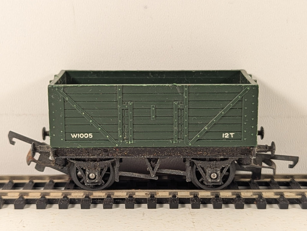 Tri-ang OO Gauge 5-Plank Open Wagon Goods Wagon W1005 BR Green R10