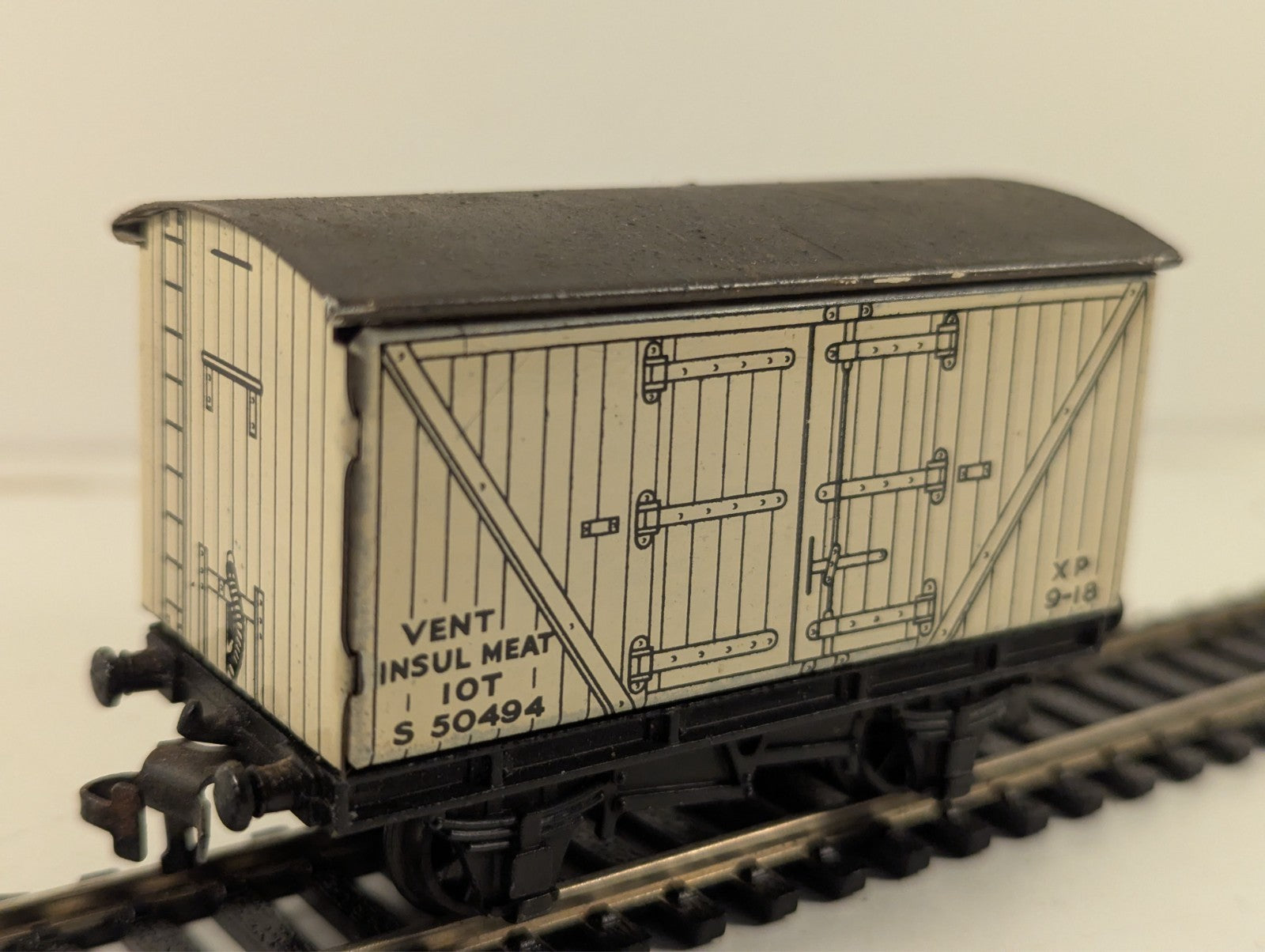 Hornby Dublo OO Gauge 10 Ton Insulated Meat Van