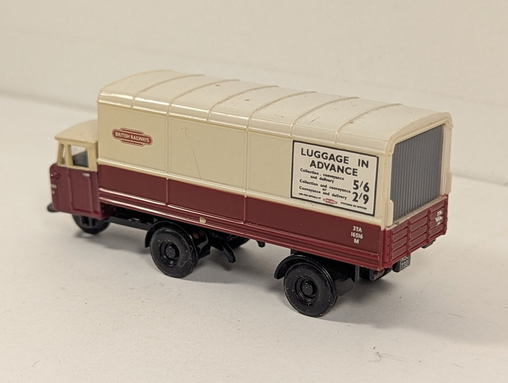 Oxford Diecast 1:76 Scale Scammell Scarab Box