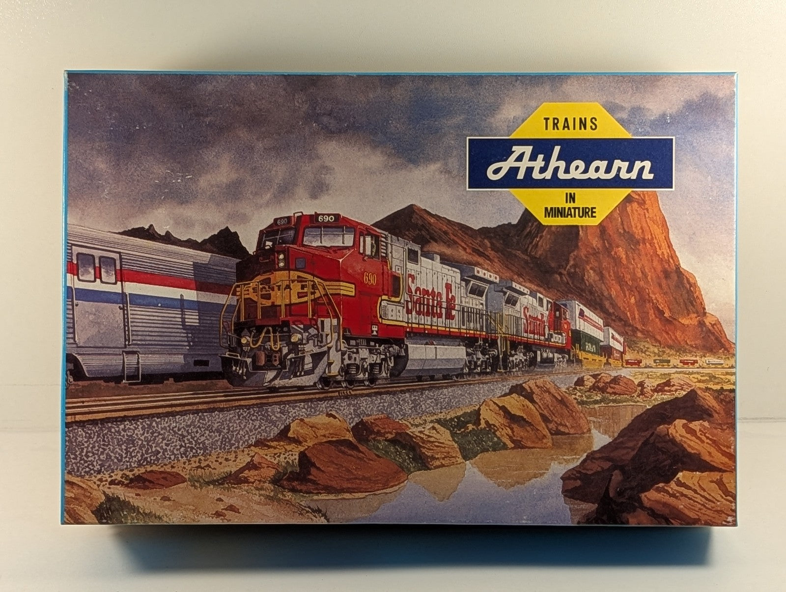 Athearn HO Gauge 34ft Ribbed Hopper Wagons Norfolk & Western