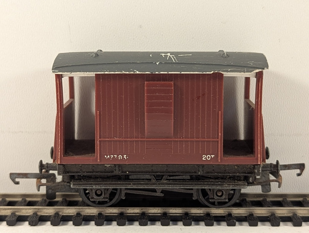 Tri-ang OO Gauge BR 20 Ton Goods Brake Van M73031 BR Bauxite R16