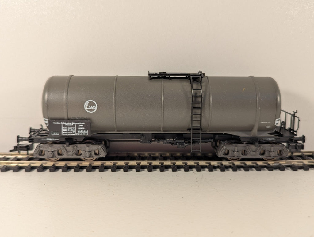 Fleischmann 5475 HO Gauge Tank Wagon