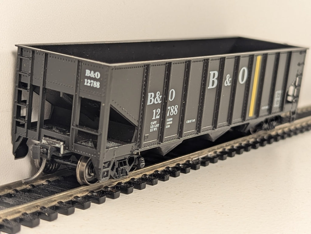 Athearn HO Gauge 3-Bay Offset Side Hopper Wagon 12788 Baltimore & Ohio
