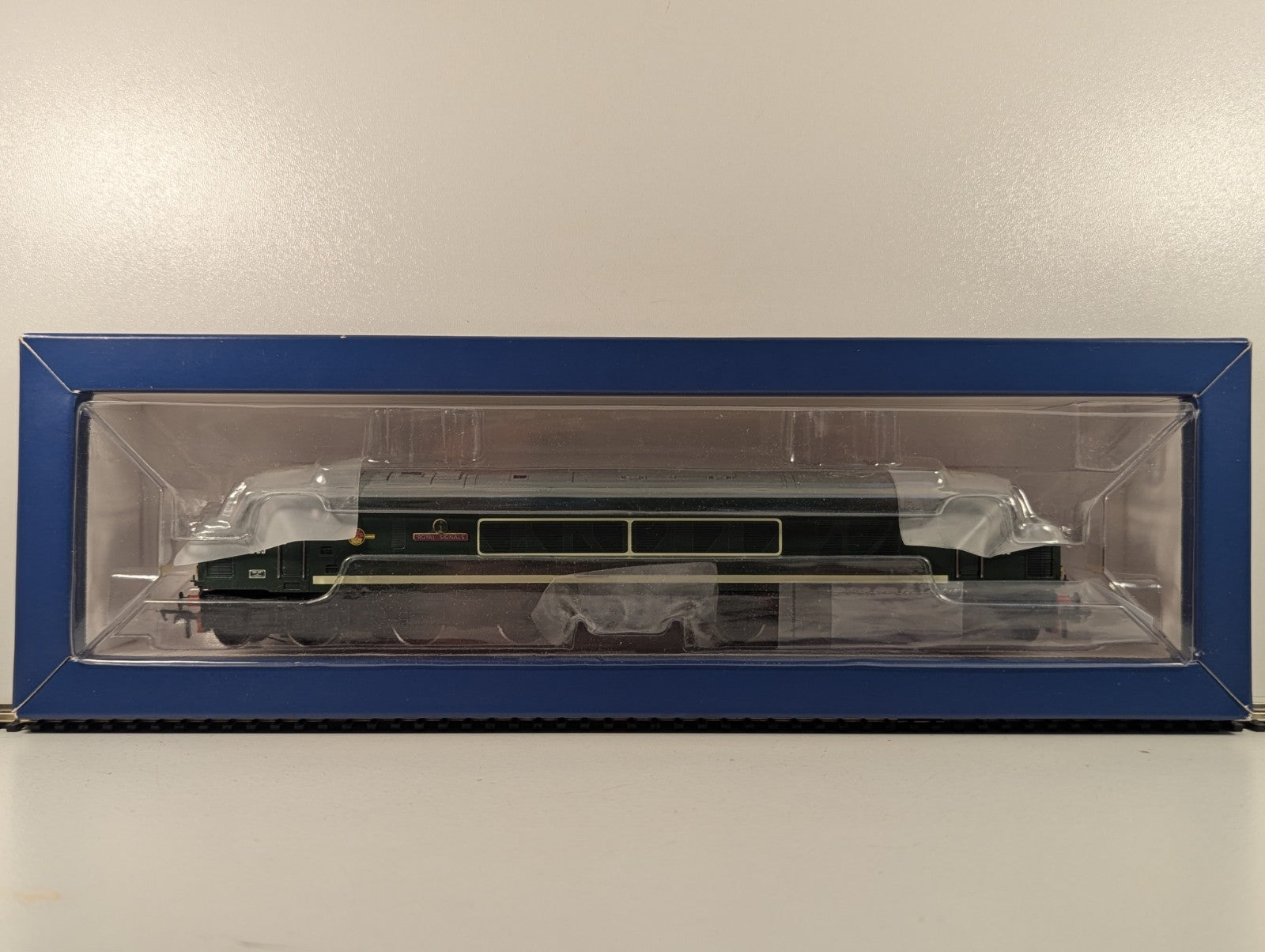 Bachmann Branchline 32-678DS Class 45 Diesel D55 'Royal Signals'  With DCC Sound