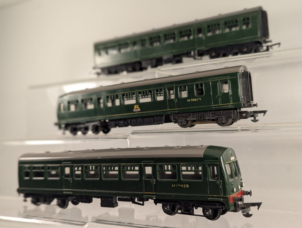 Tri-ang OO Gauge Class 101 Metropolitan-Cammell DMU 3-Car Set