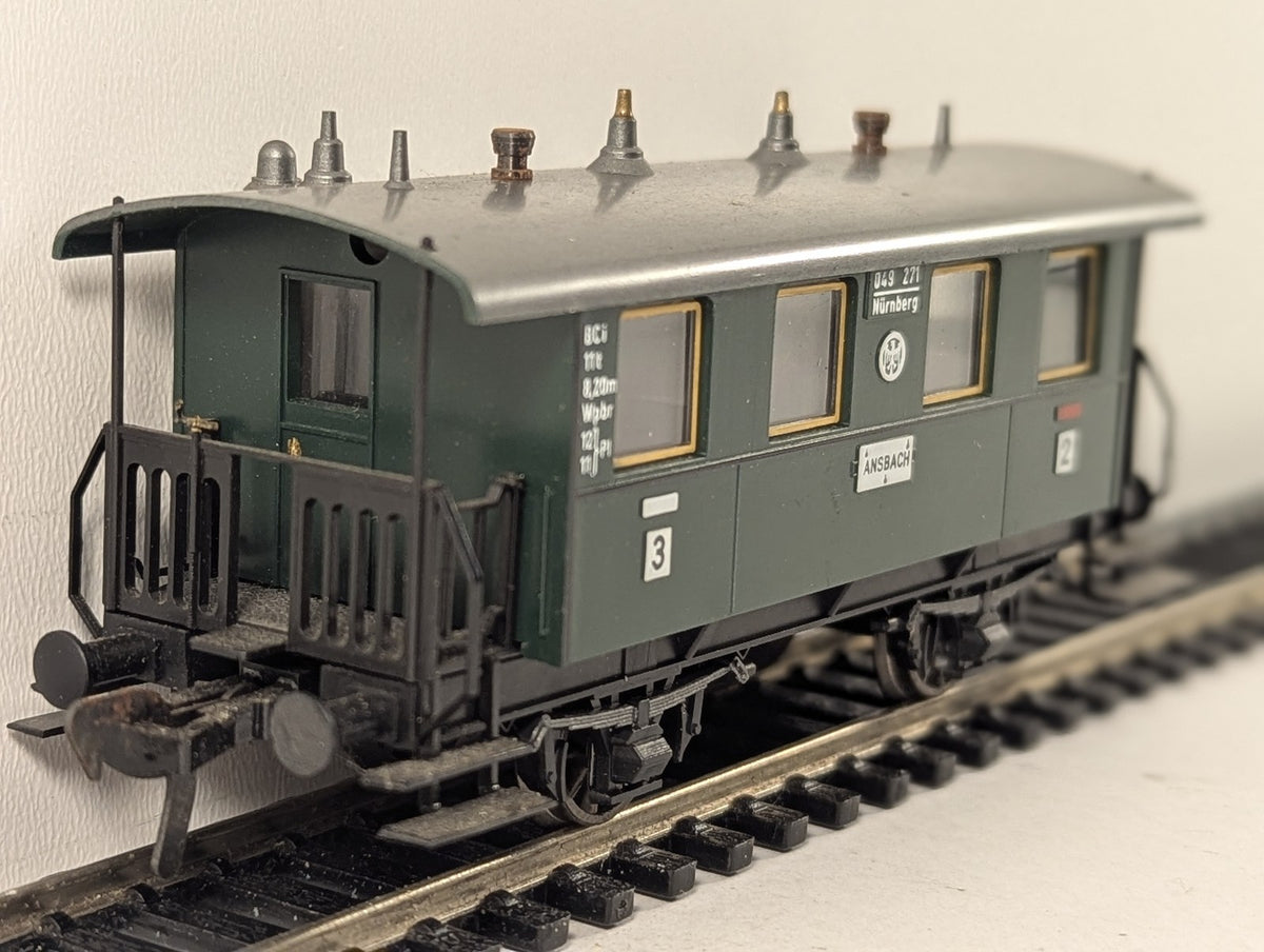 Fleischmann HO Gauge DB BCi 2nd/3rd Class Passenger Coach 049 271 DB Green 5052