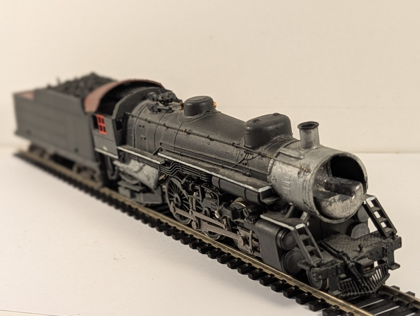 Mehano HO Scale 2-6-0 Mogul Steam Locomotive - Spares or Repair