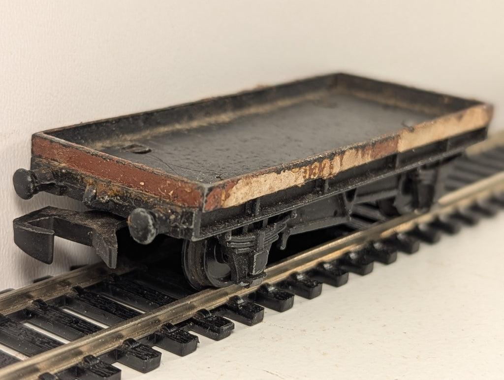 Hornby Dublo Flat Wagon OO Gauge - Damaged Decals