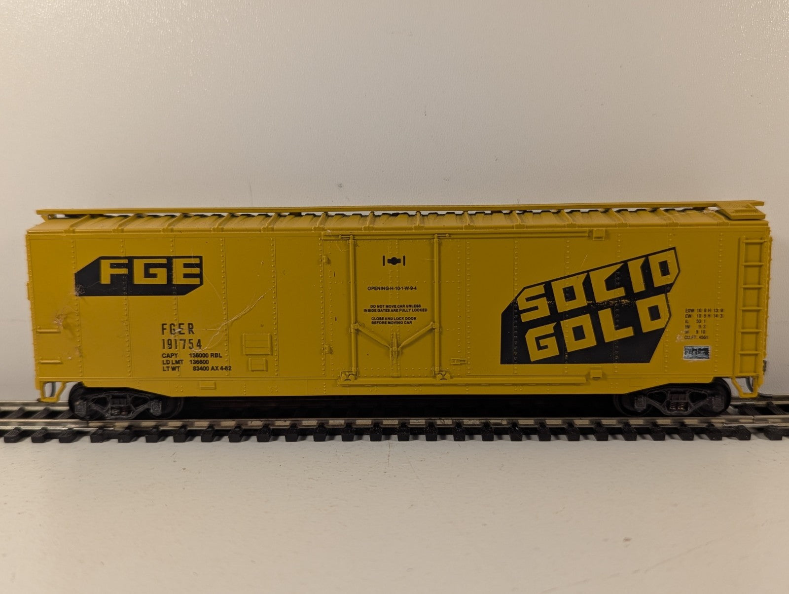 Athearn HO Gauge 50ft Plug Door Boxcar Goods Wagon 191754 FGE