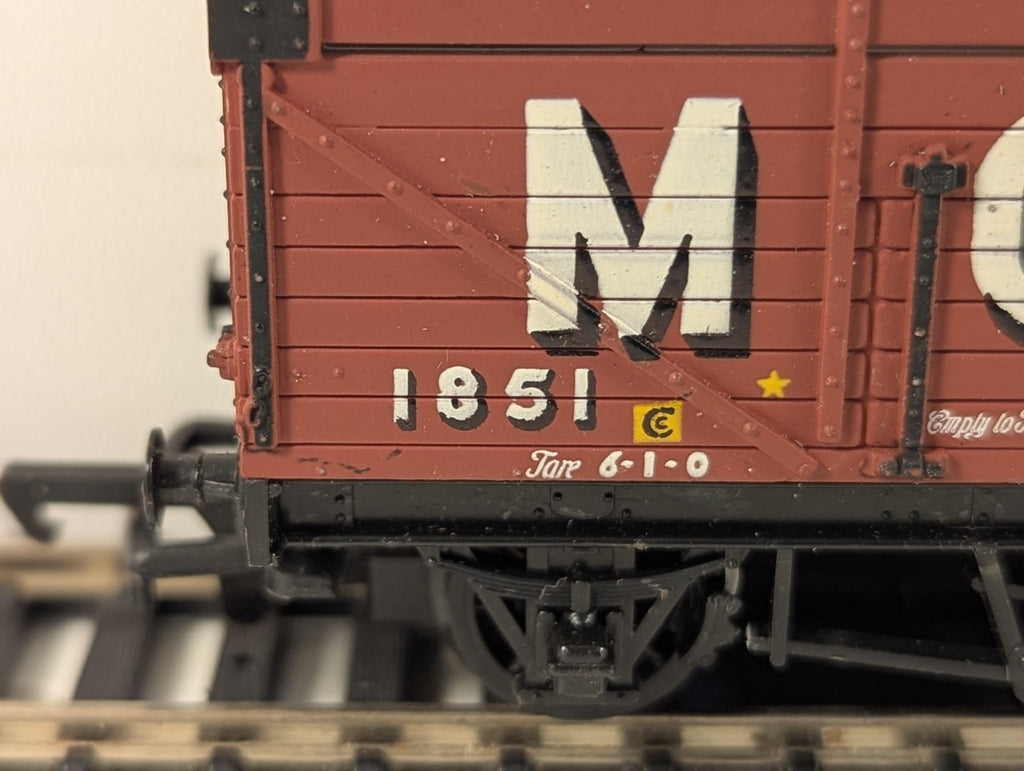 Mainline OO Gauge 7 Plank Coke Wagon 'Moy' Colchester Goods Wagon