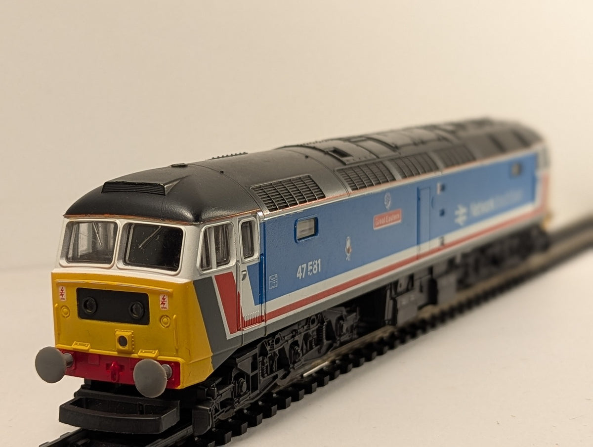 Lima OO Gauge Class 47 Diesel Locomotive 47581 Network SouthEast 205105