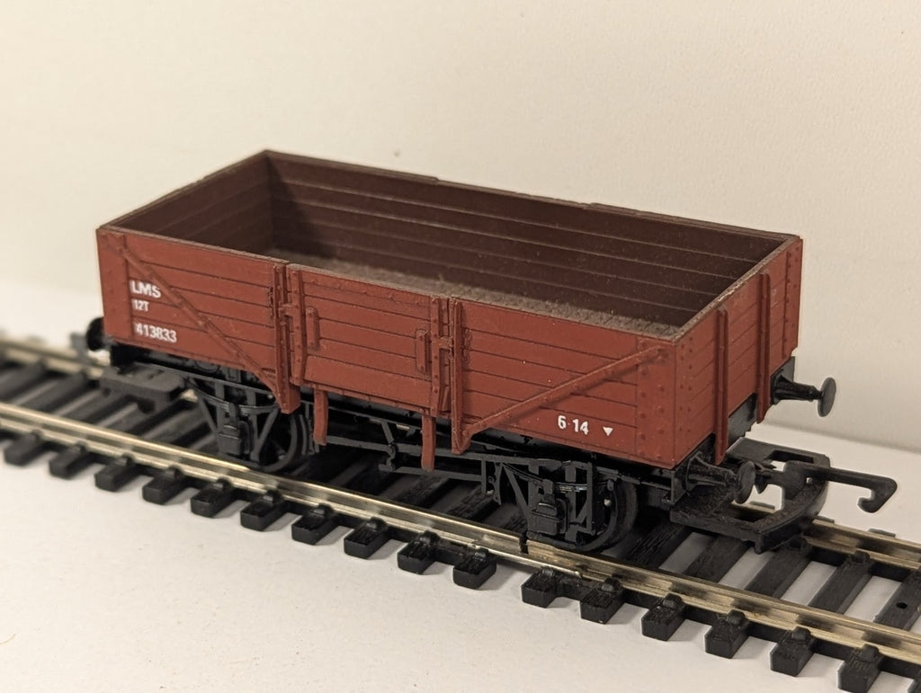 Airfix OO Gauge LMS 5 Plank Open Wagon