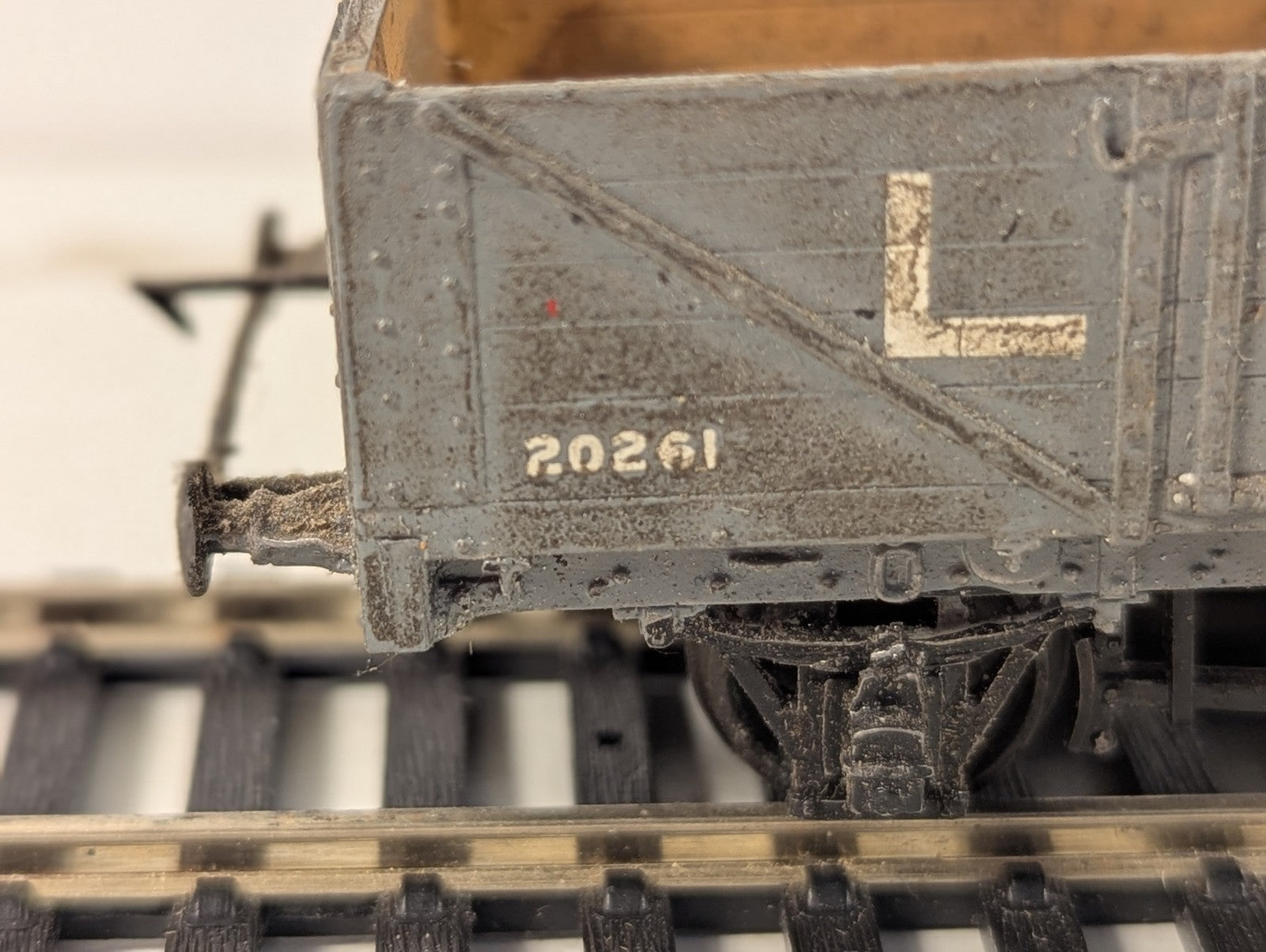 Kit-built OO Gauge 5 Plank Open Wagon Goods Wagon 20261 LMS Grey