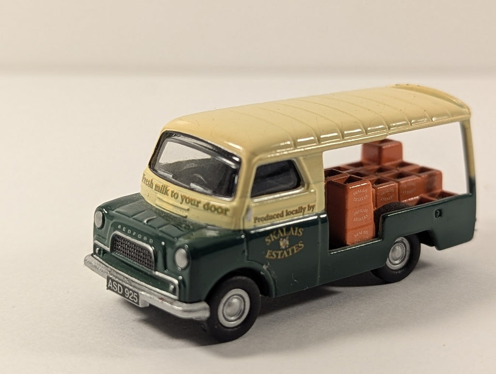 Oxford Diecast 1:76 Bedford CA Milk Float Die-cast Model Vehicle ASD 925