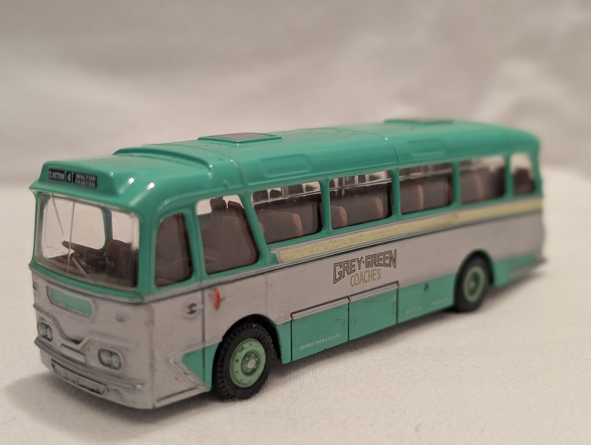 EFE 1:76 Scale Harrington Cavalier Grey-Green Coaches Die-cast Coach