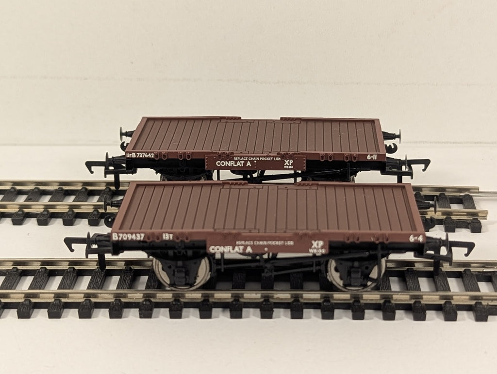 Bachmann OO Gauge Conflat A BR Bauxite (2 Per Box) Goods Wagon B709437 & B737642