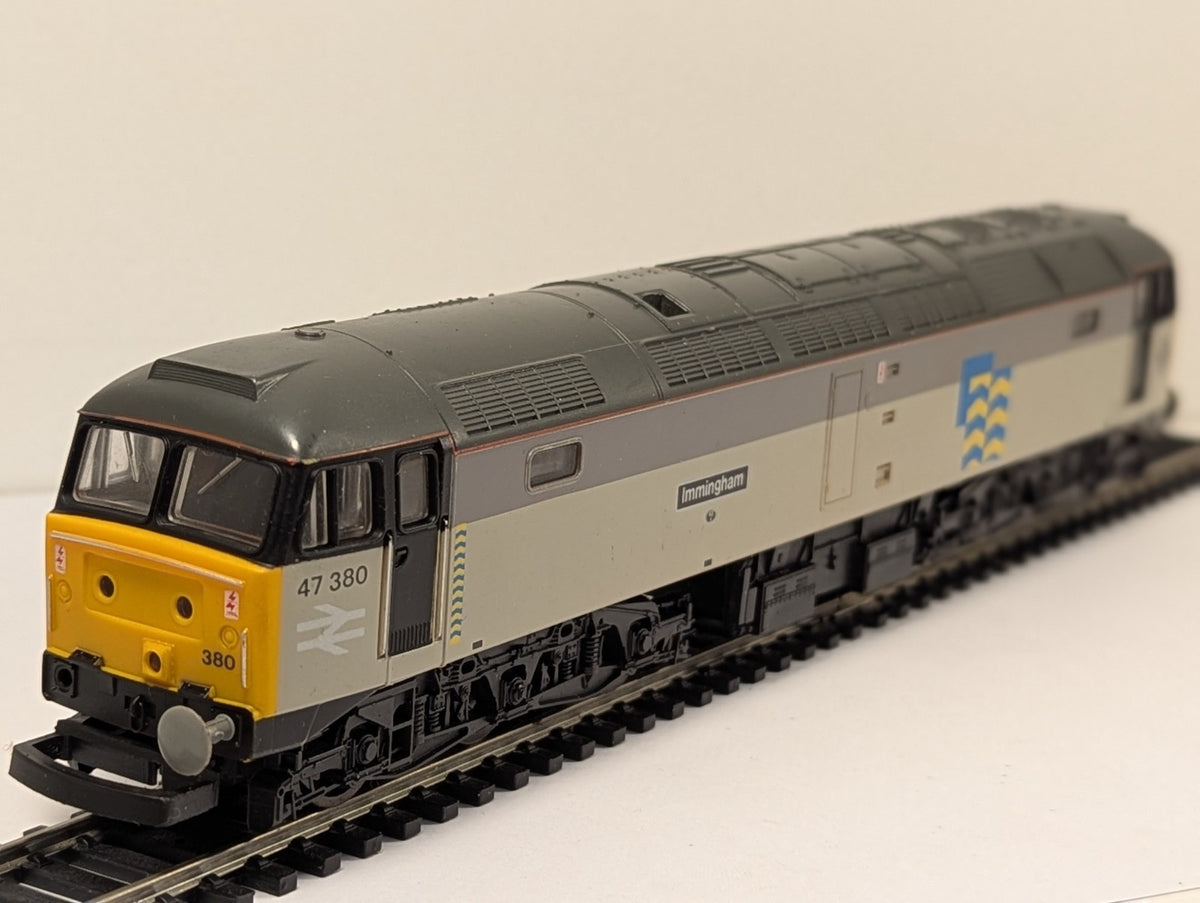 Lima 205033A3 OO Gauge Class 47 Diesel – Damaged Box / Broken Buffer