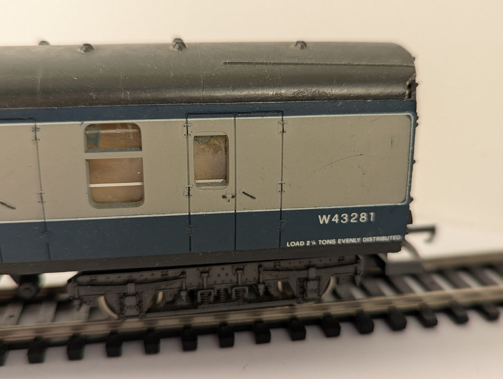 Lima OO Gauge Mk1 BSK Brake Coach BR Blue Grey W43281 Repaint