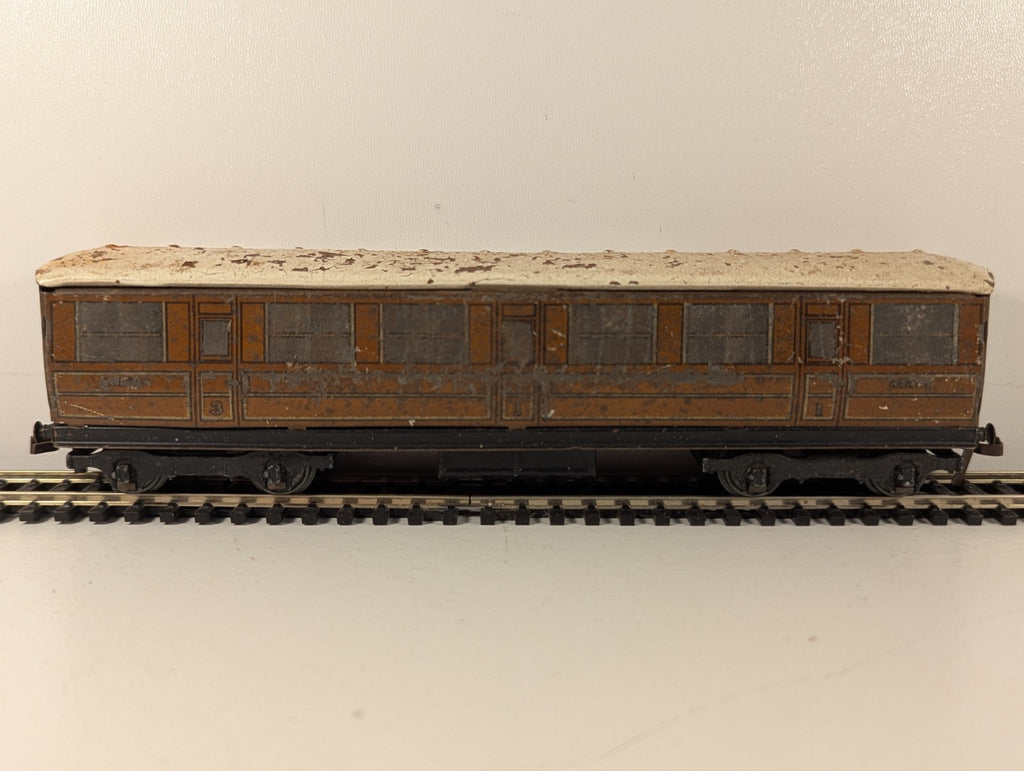 Hornby Dublo OO Gauge D1 LNER Composite Coach Passenger Coach 42759