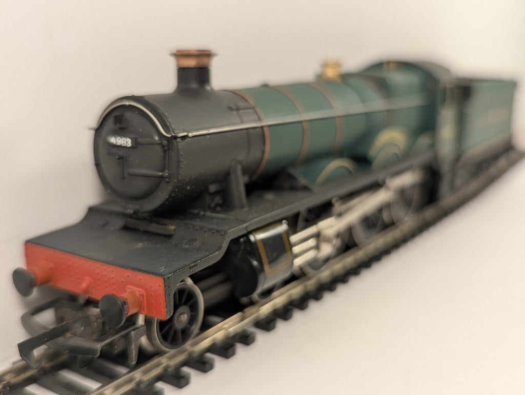 Hornby OO Gauge GWR 4900 Class 'Albert Hall' Steam Locomotive 4983 GWR Green