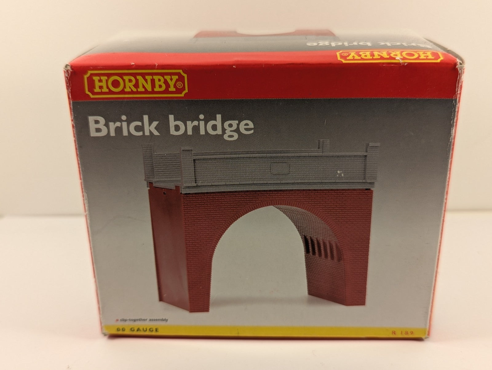 Hornby R189 OO Gauge Brick Bridge
