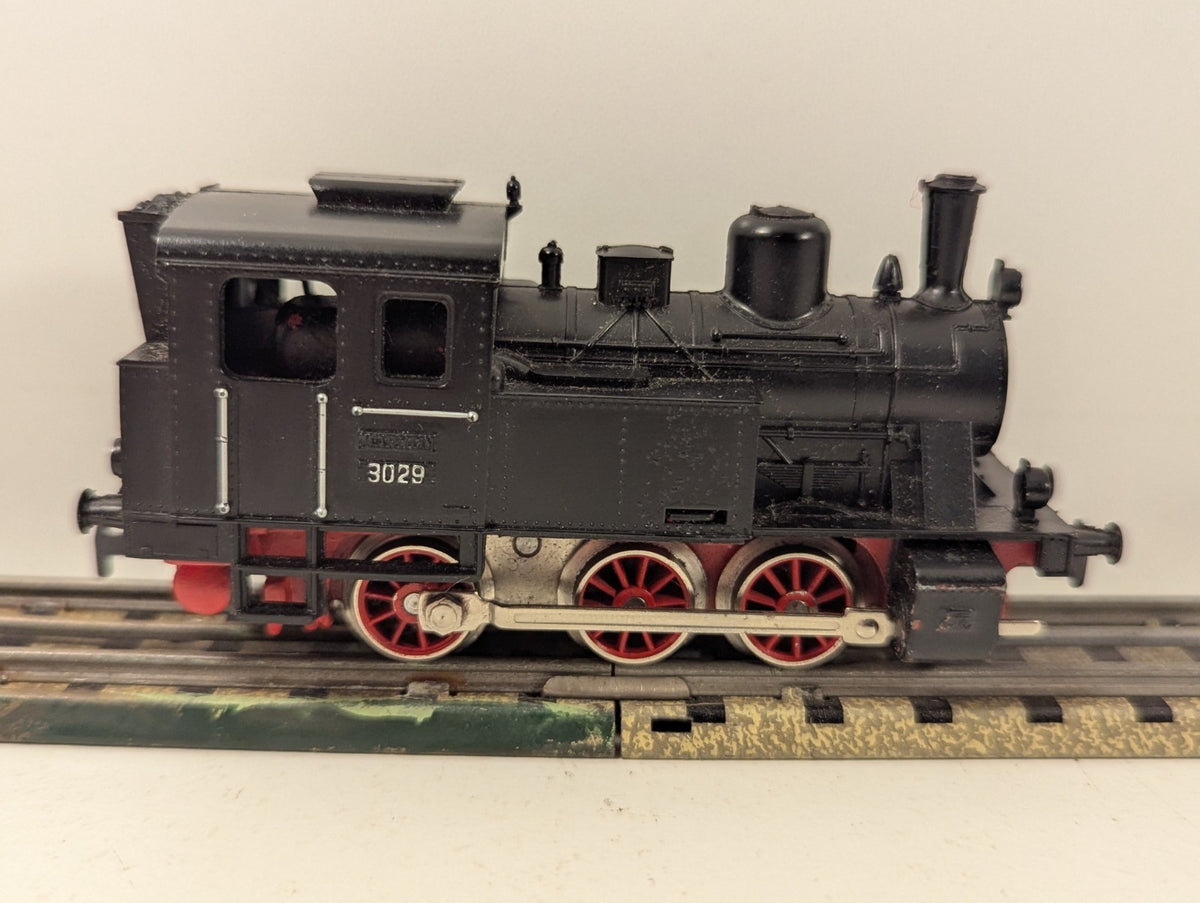 Märklin HO Gauge 3029 0-6-0T 3-Rail Steam Locomotive Needs Attention