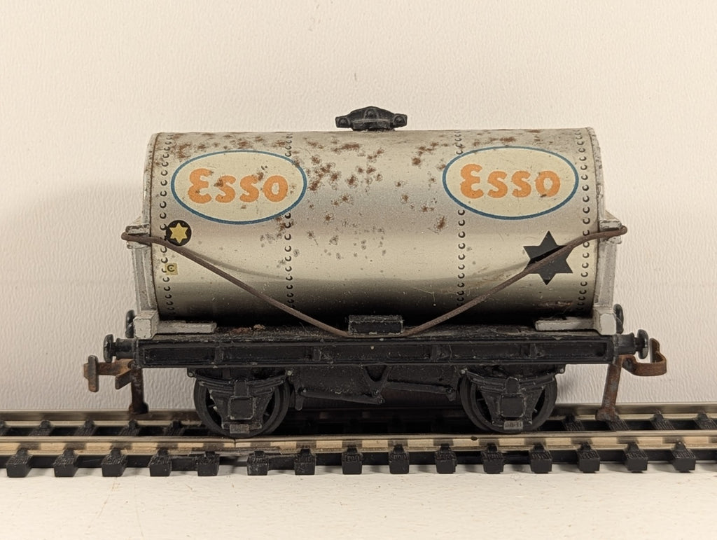 Hornby Dublo 32081 OO Gauge Silver Esso Petrol Tank Wagon - Boxed