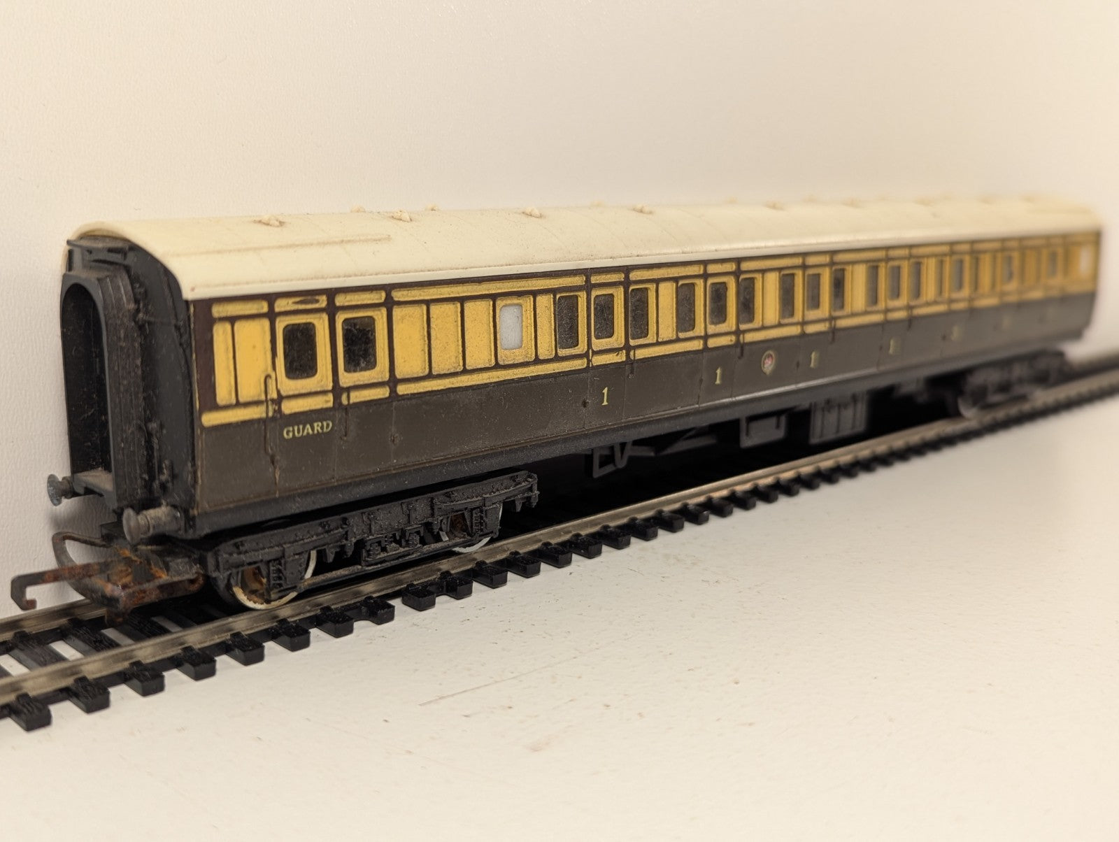 Tri-ang OO Gauge GWR Brake 3rd & 1st Coach