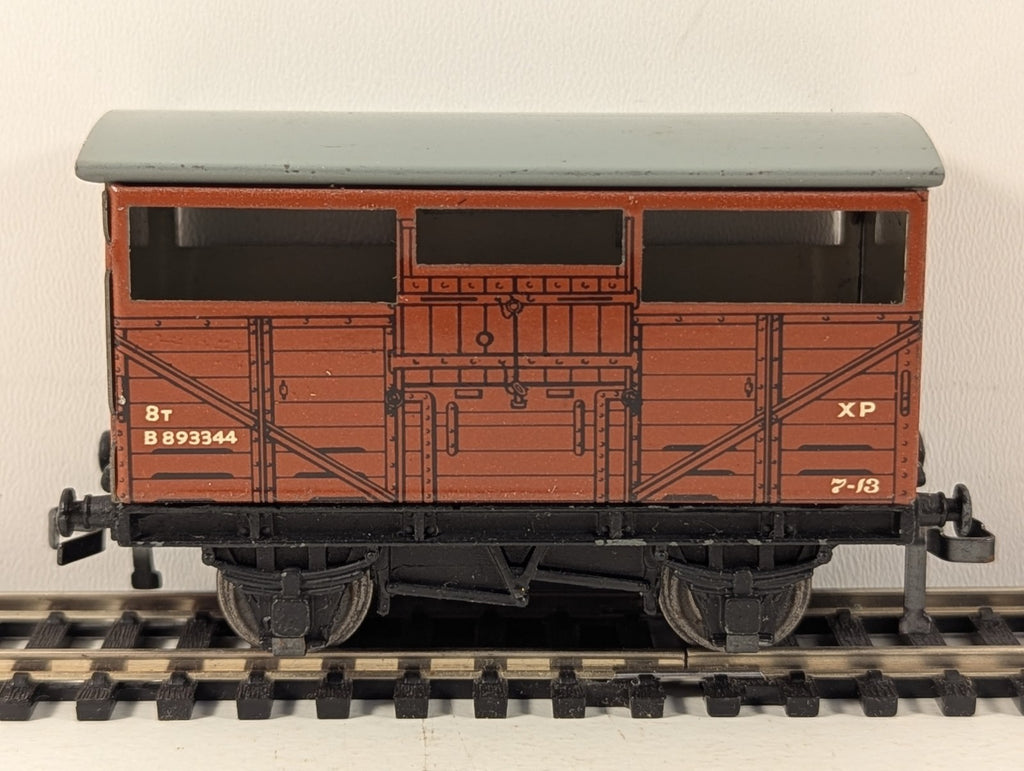 Hornby Dublo 32020 BR 8-Ton Cattle Wagon Brown