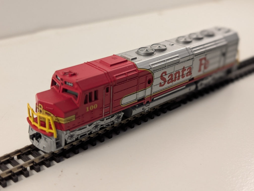 Del Prado F45 “Santa Fe 100” Locomotive – N Gauge (1:160 Scale)