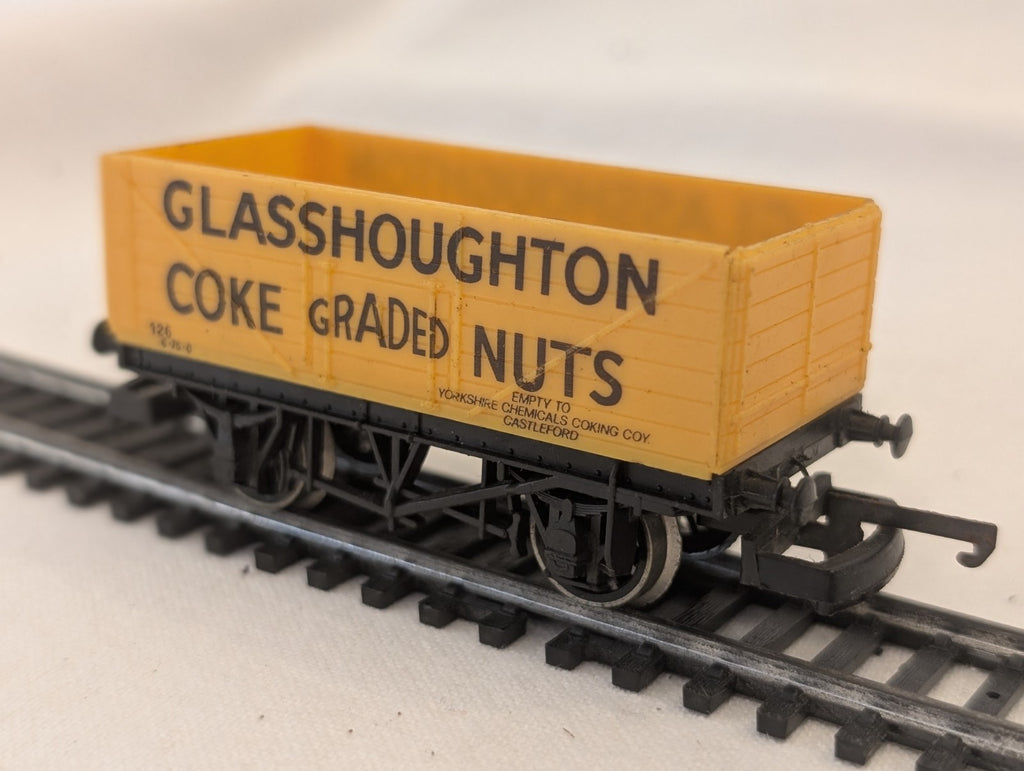 Lima L305612A OO Gauge 7 Plank Open Wagon “Glasshoughton”