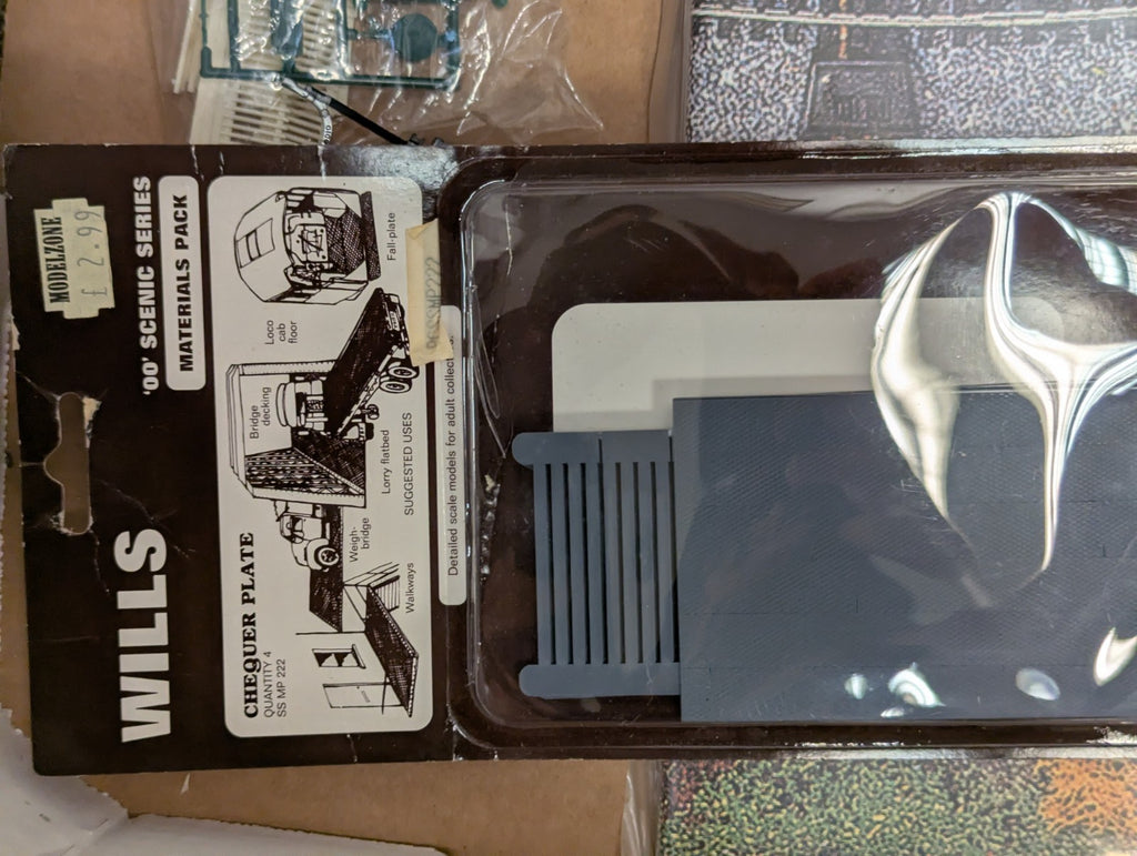 Job Lot of OO Gauge Model Railway Spares & Parts