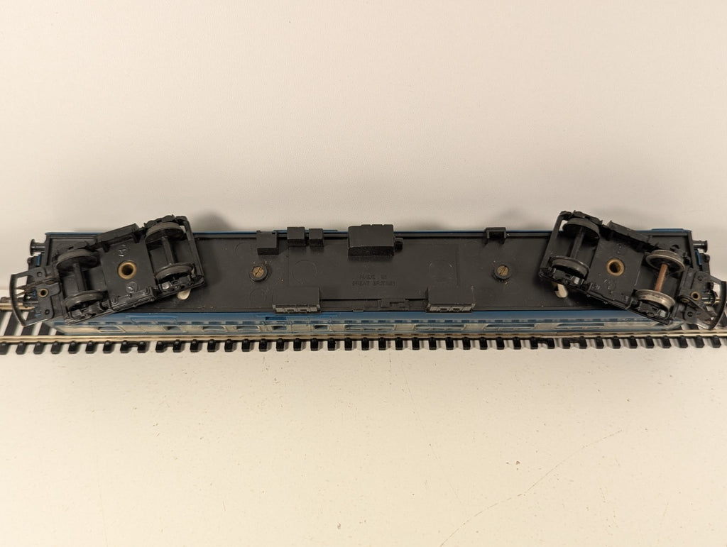 Lima OO Gauge BR InterCity Mk2 Brake Corridor Coach