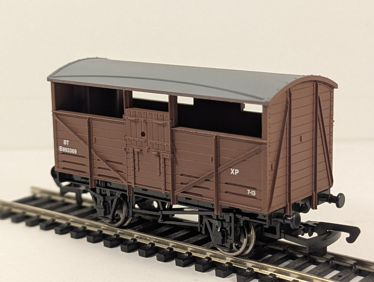 Dapol OO Gauge BR Cattle Wagon Goods Wagon B893369 BR Bauxite B501