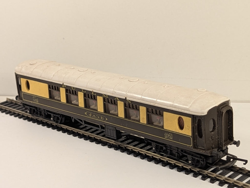 Tri-ang R228 OO Gauge Pullman Coach Jane