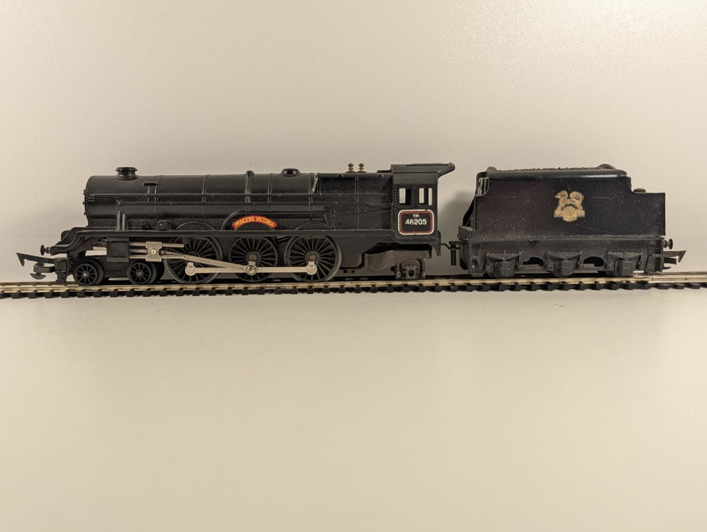 Tri-ang Railways R50 OO Gauge Princess Royal Class 4-6-2 "Princess Victoria"